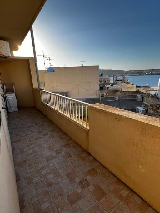 Conmal Penthouse In Mellieha Bay Διαμέρισμα Εξωτερικό φωτογραφία